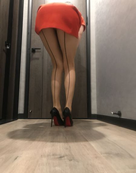 男人女人黄床上色-西瓜电影正片免费观看