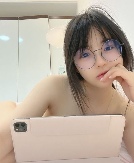 极品美女极度色诱视频天美-手机看片国语迅雷下载